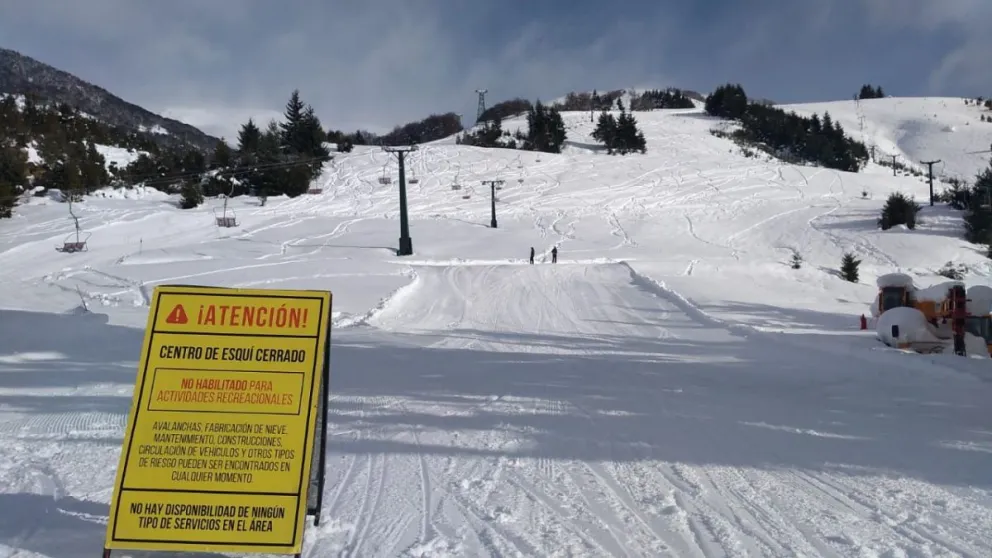 Murió un operario del Cerro Catedral por una avalancha