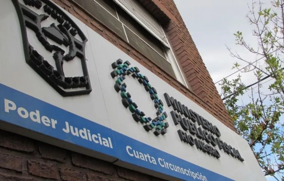 Niegan cambio de apellido a un chico sin vínculo con su padre