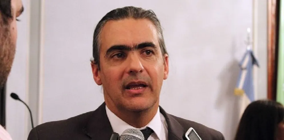 El ministro de Obras Carlos Valeri es positivo de Covid-19