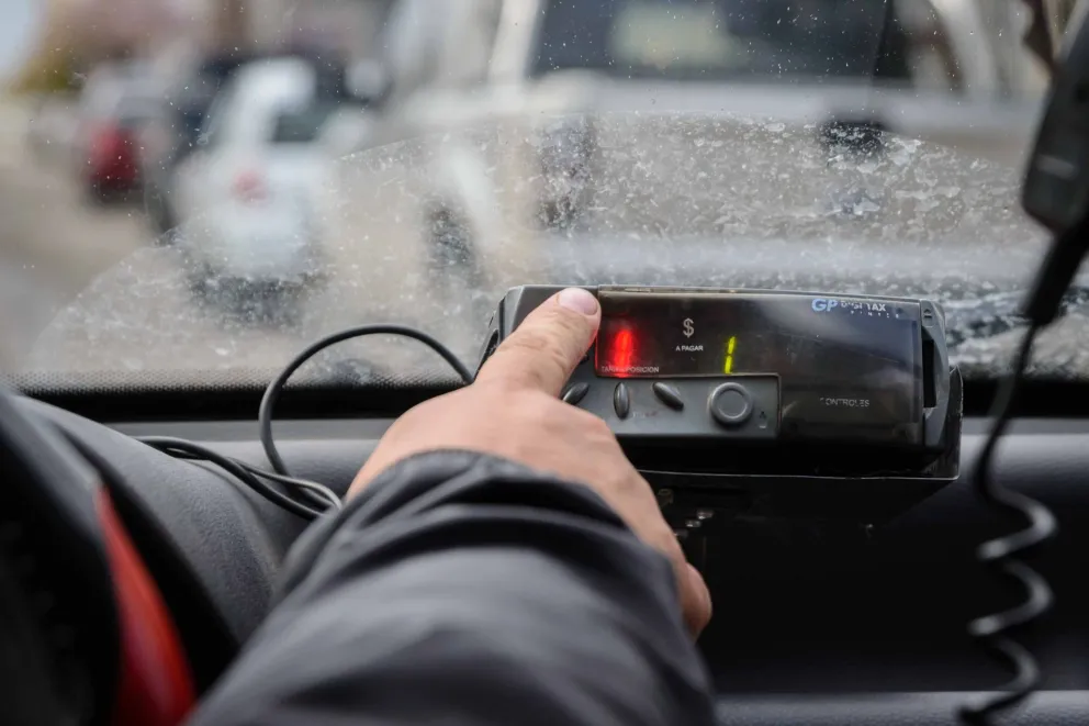Por mayoría quedó aprobado el aumento de la tarifa de taxis