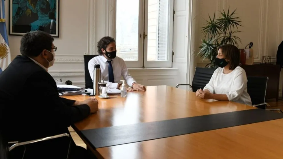 Carreras sobre Villa Mascardi: "No reconocemos como interlocutores a personas encapuchadas"