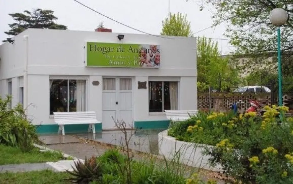 Un abuelo del Hogar de Ancianos con COVID19