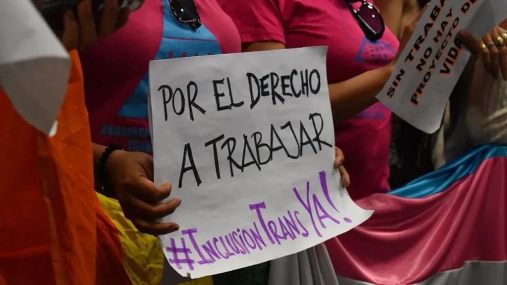 El Gobierno nacional oficializó el cupo laboral trans en el Estado