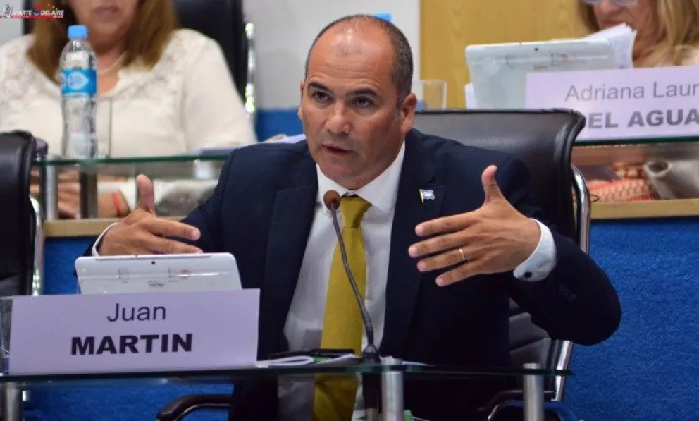 “Odarda debe explicar por qué su segundo estaba llevando gente a una toma”, dijo Juan Martín