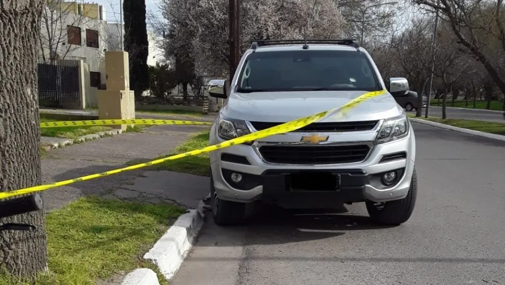 Le dispararon a la camioneta de un abogado de Viedma