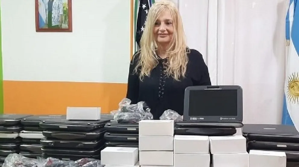 Educación sumó equipos informáticos para estudiantes de San Antonio Oeste