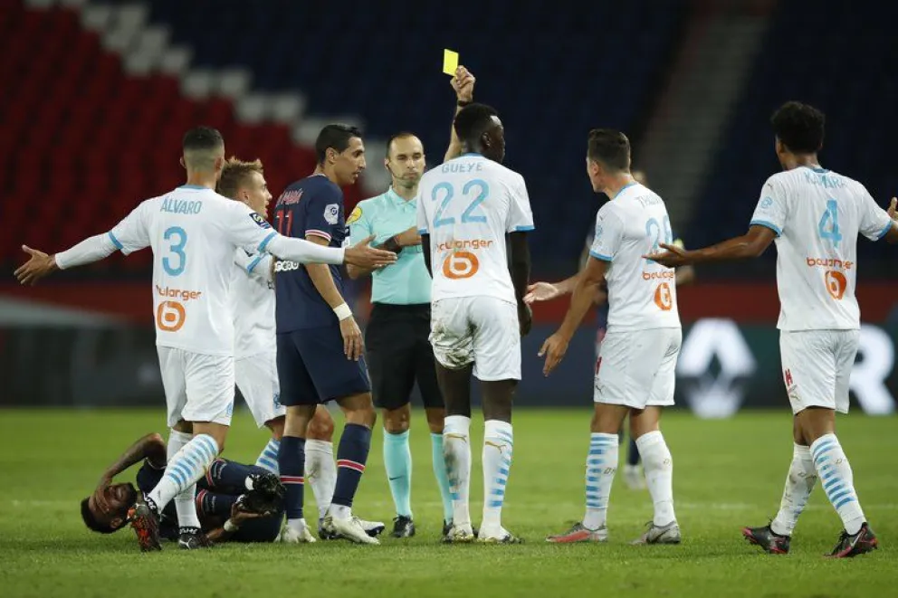Escandaloso clásico entre PSG y Olympique de Marsella