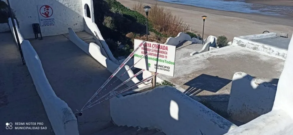 Cerraron las playas de San Antonio para frenar el avance del virus