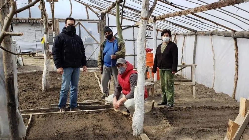 Invernaderos: familias rionegrinas comenzaron a capacitarse
