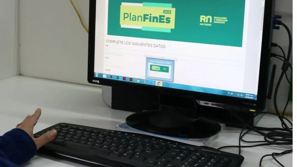 Inician las clases virtuales del Plan FinEs en Río Negro
