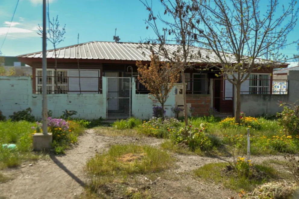 Usurpan dos residencias de estudiantes universitarios