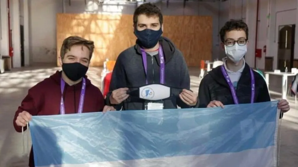 Olimpíada Internacional de Matemática: el equipo argentino ganó medallas de oro y  bronce