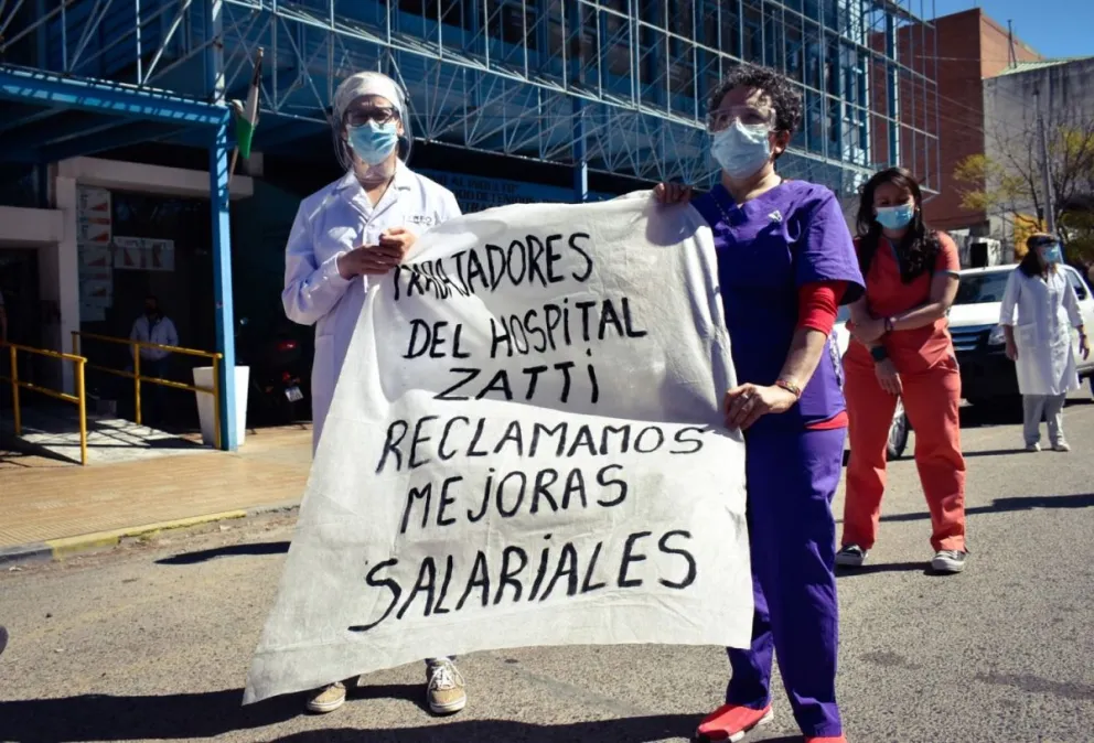 Personal de Salud volvió a movilizarse por mejoras salariales