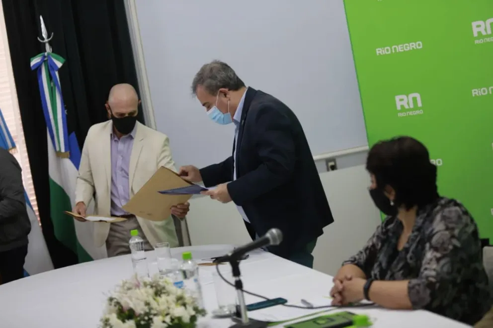 Pesatti: "Vamos a mejorar la provisión de energía en la costa"
