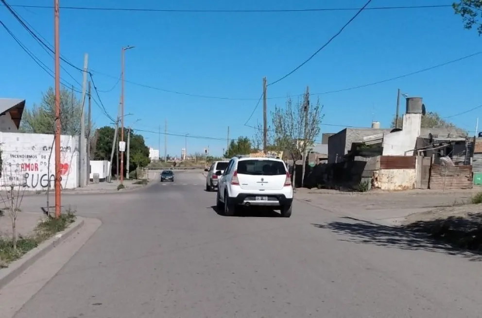 Buscan ordenar el tránsito en la calle Sor Vallese