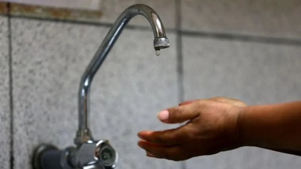 Viedma: desde las 15 horas corte general de agua