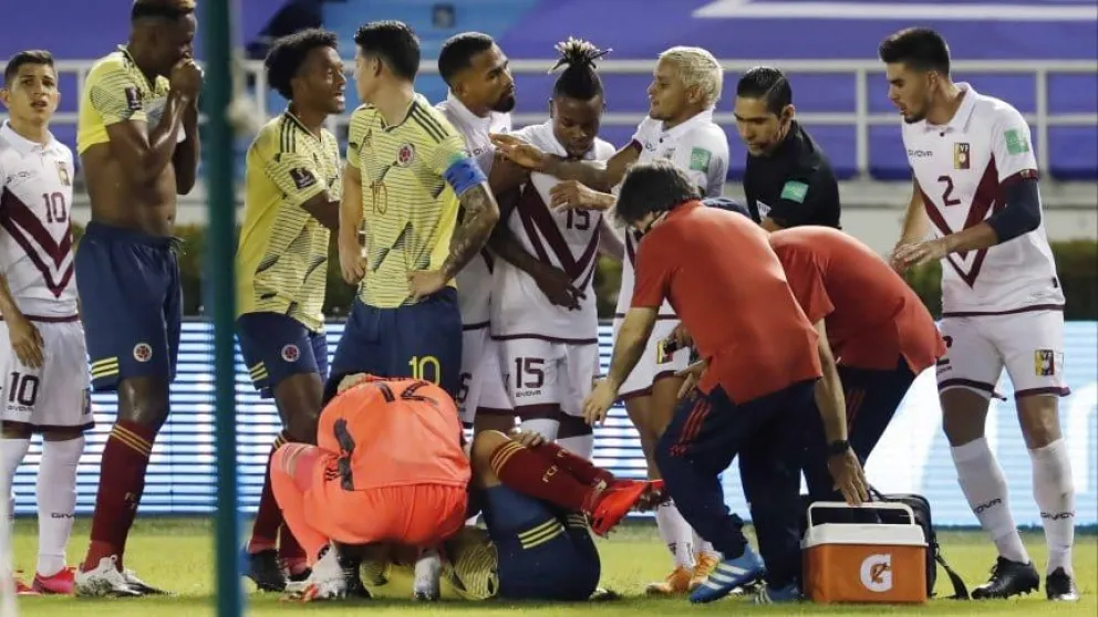 Lesión impactante del colombiano Santiago Arias
