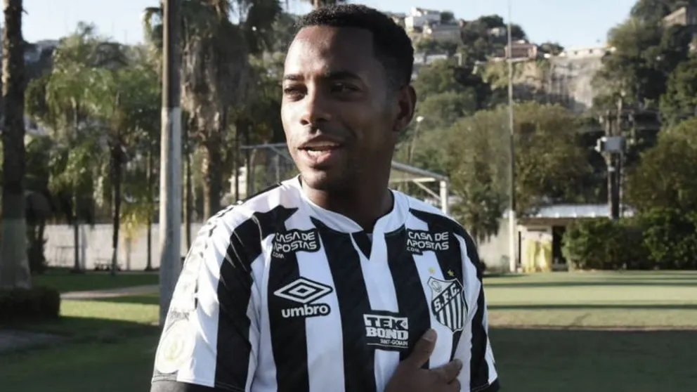 A los 36 años, Robinho volverá jugar en el Santos