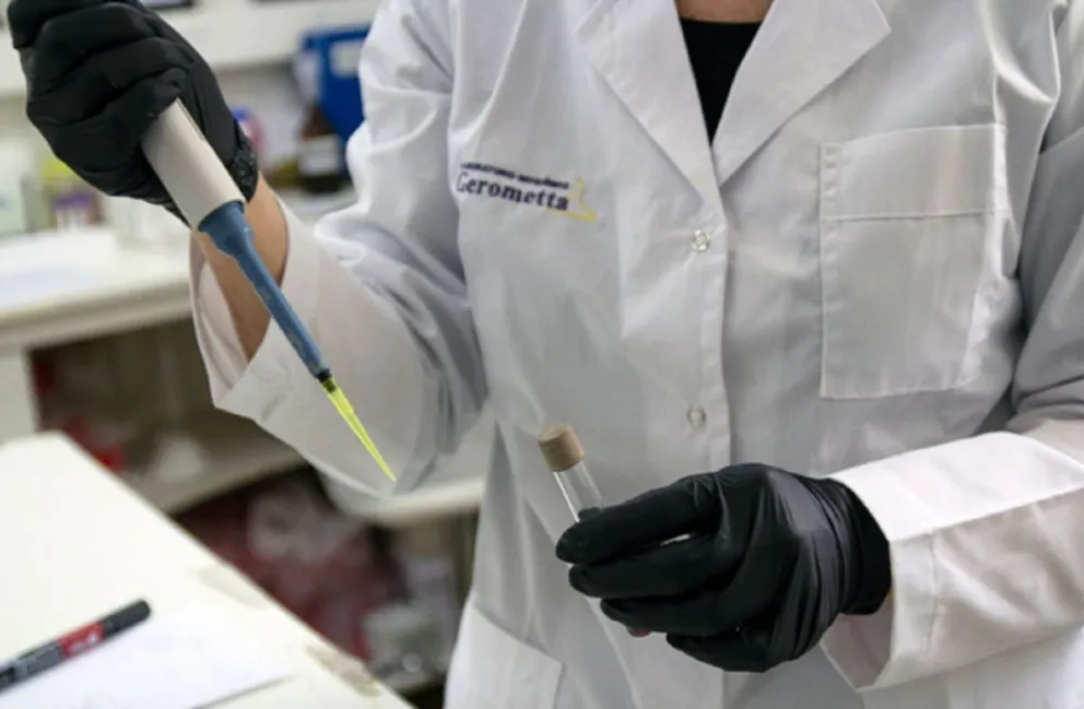 Los tres tipos de estudios disponibles para detectar coronavirus