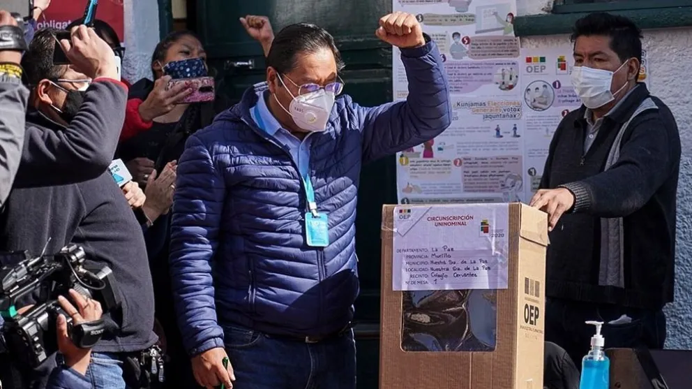 Elecciones en Bolivia: Luis Arce, el candidato de Evo Morales, ganó en primera vuelta