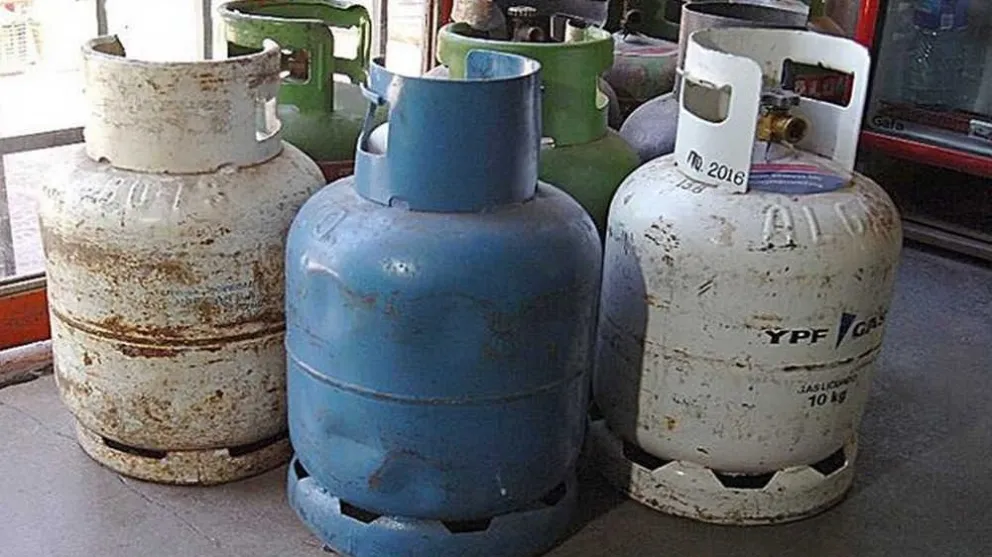 Nación fijó precios para garrafas y aumentó el subsidio del Programa Hogares