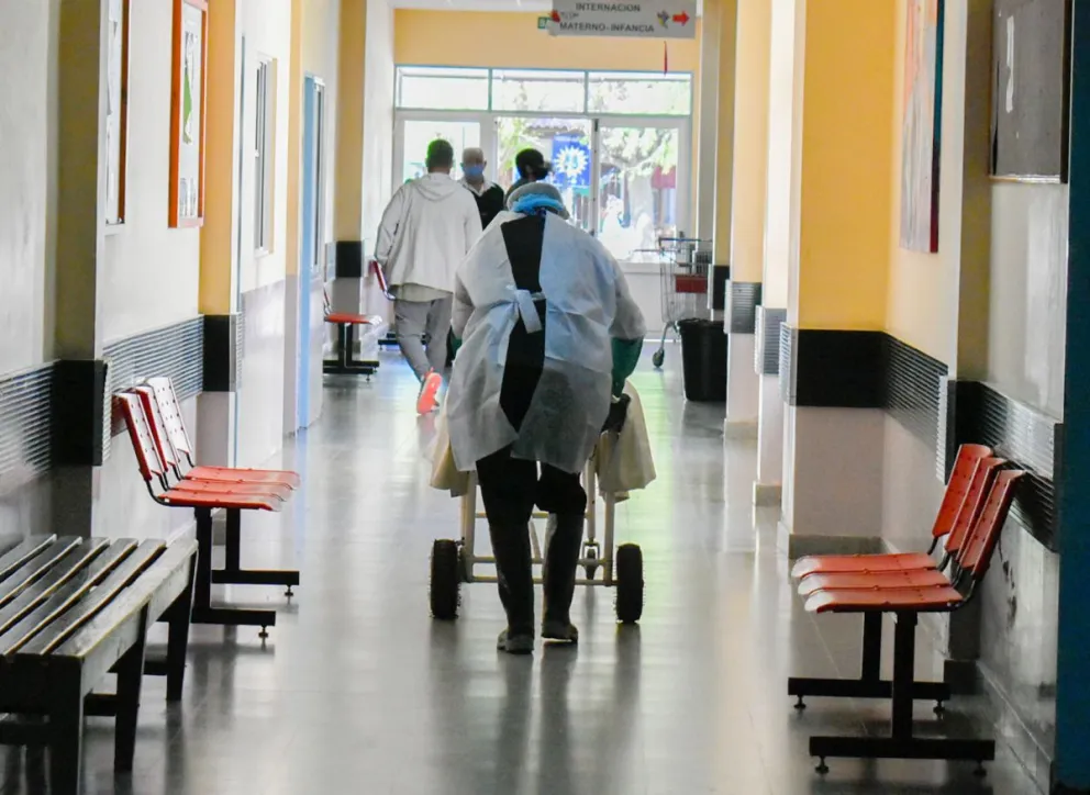 Empezó el traslado de áreas en el Zatti: "Vamos camino a ser un hospital solo para Covid"