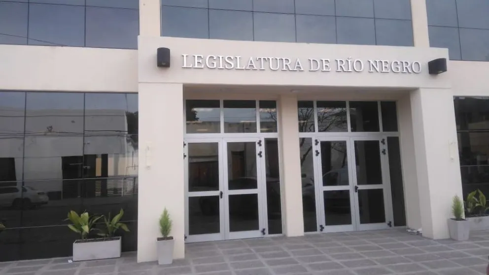 El personal legislativo cobrará el adicional acordado