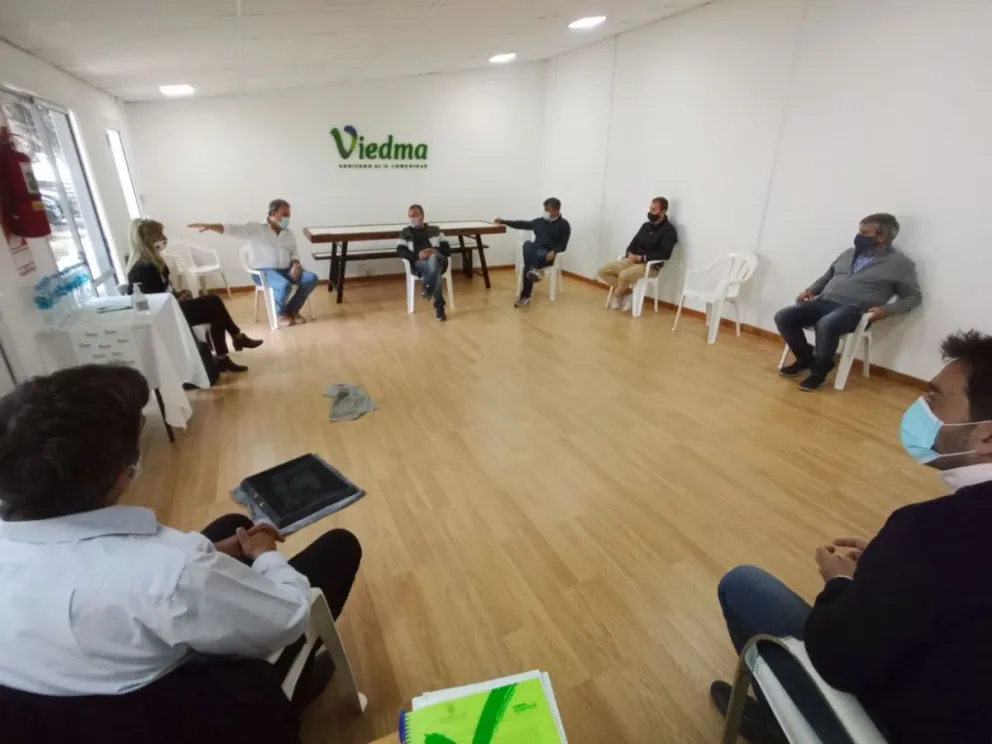 El gobierno se reunió con dueños de tierras en medio del conflicto de tomas