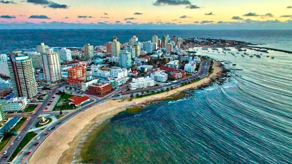 Uruguay cerrará sus fronteras durante la temporada de verano