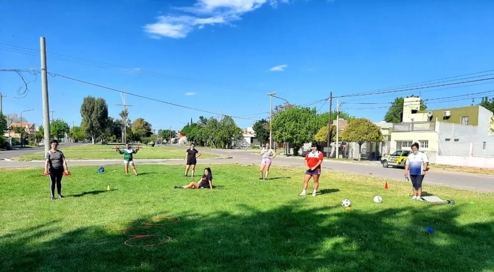 Entrenamiento funcional femenino: una alternativa para las chicas en pandemia