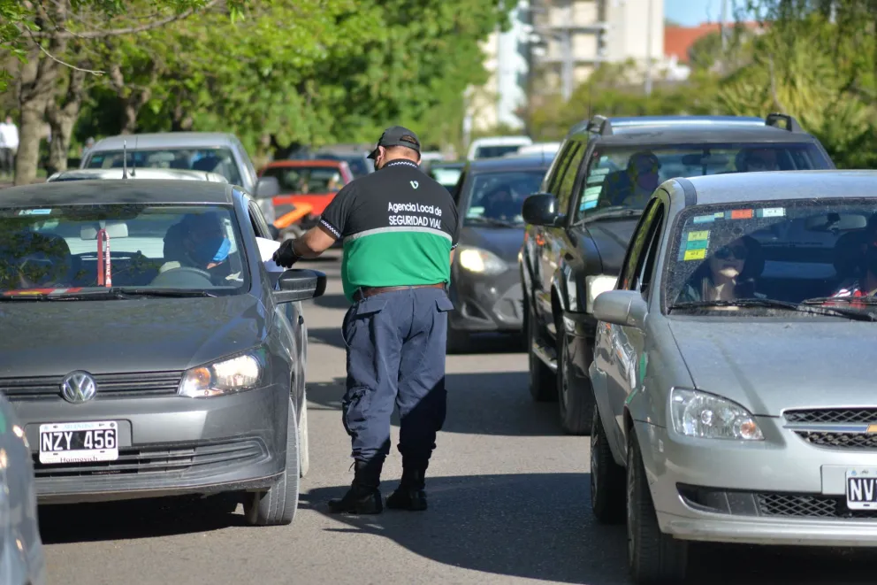 La ciudad se apresta a las nuevas restricciones, para frenar el avance del virus