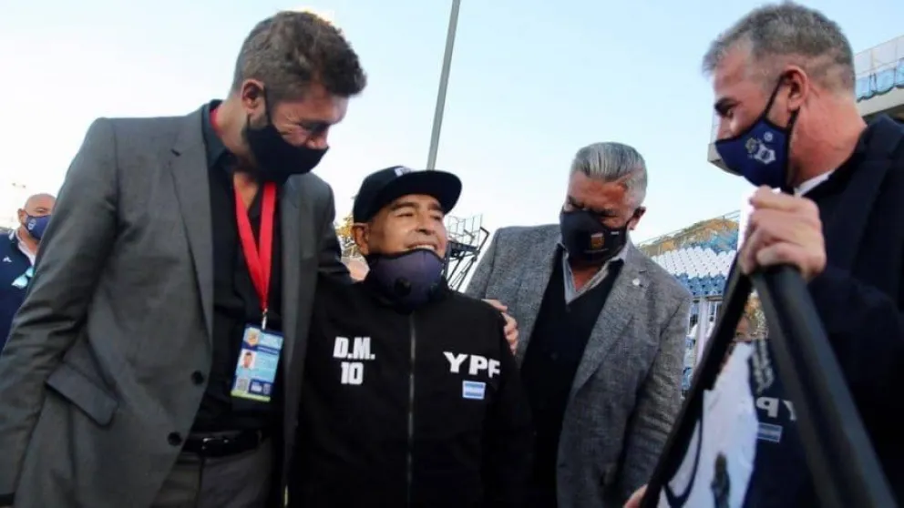 Así fue el recibimiento para Diego Maradona en el Bosque