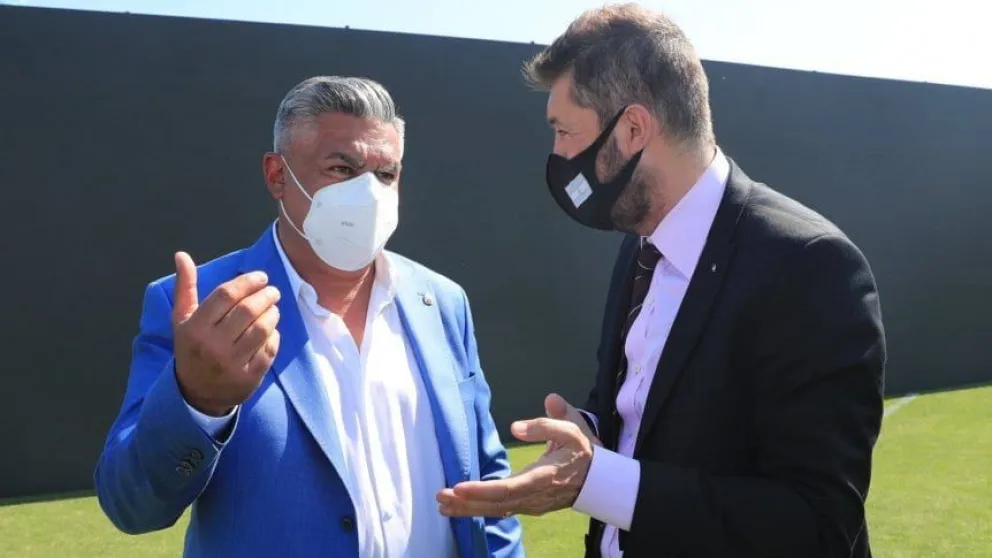 River-Banfield se postergó para el martes y la Liga Profesional reclama estadio
