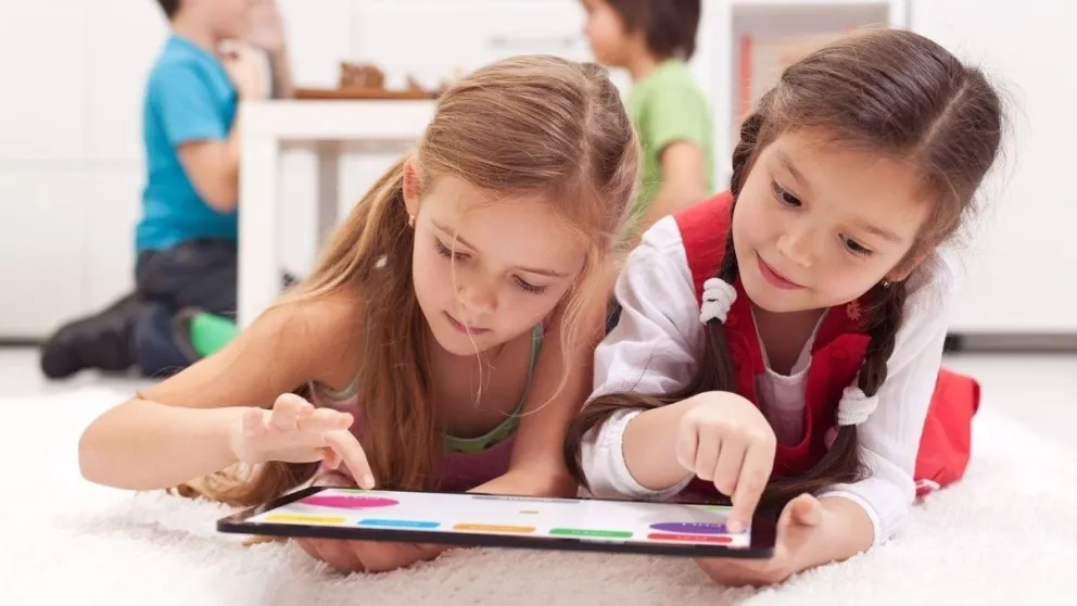 Advierten que la generación nativa digital será menos inteligente que sus padres