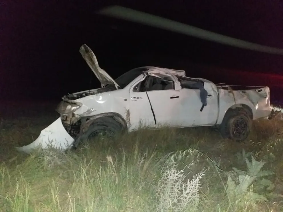 Murió un hombre tras volcar en el camino a La Baliza