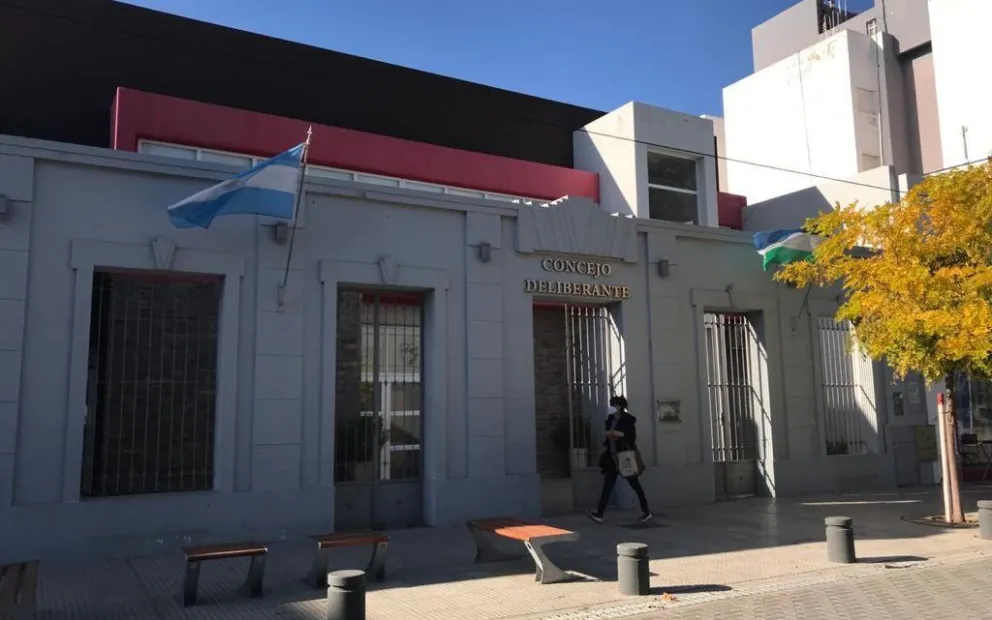 ¿Qué dice la Carta Orgánica respecto al reemplazo de concejales?