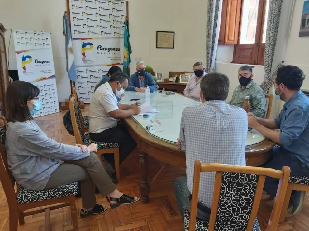 Ejecutivo y gremios acordaron un aumento del 15 por ciento
