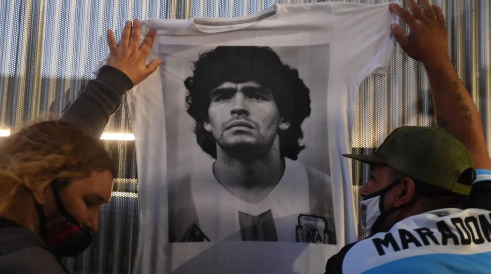 "Me asombra su recuperación, hay optimismo", dijo Luque sobre Maradona