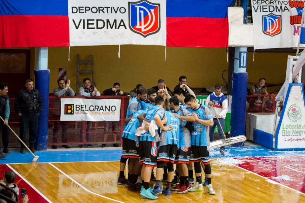 Liga Argentina: Depo Viedma confirmó su presencia y ratificó al cuerpo técnico
