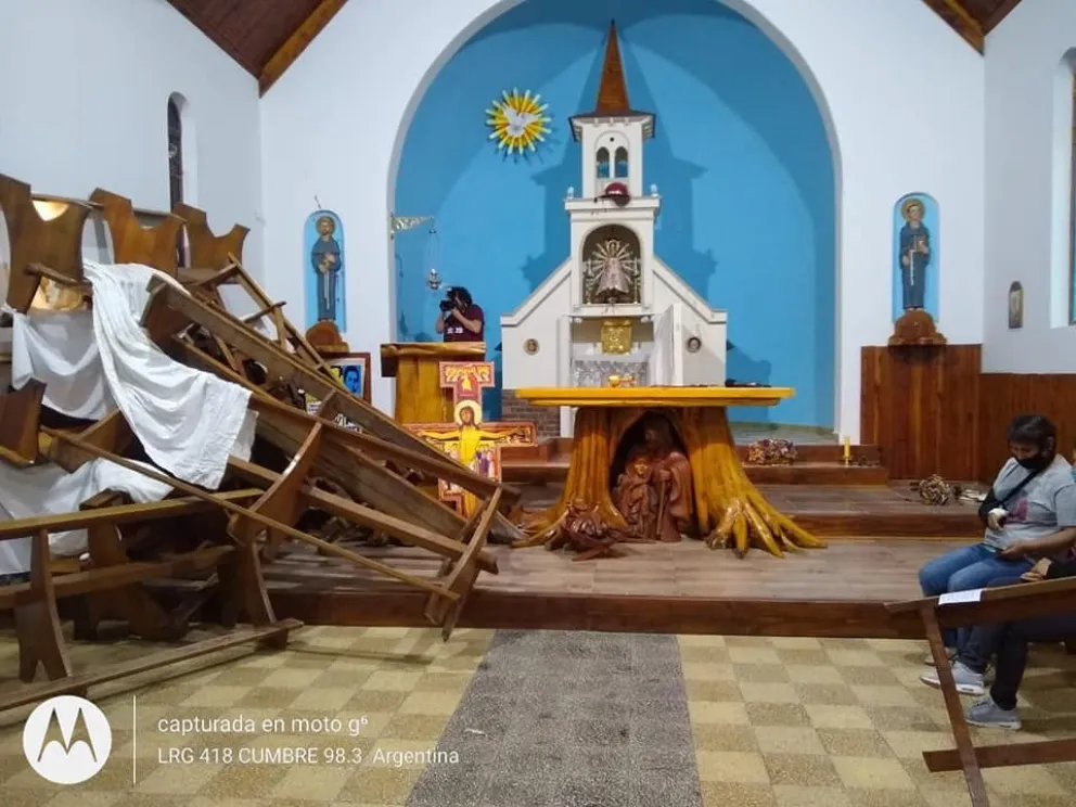 Así quedó la iglesia ocupada por un grupo de mapuches