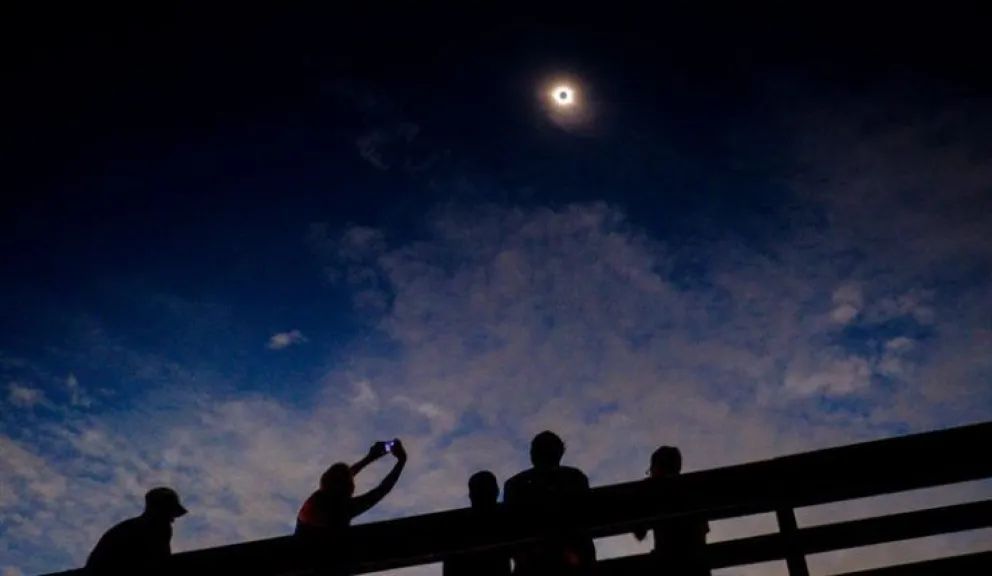 Fenóneno único e irrepetible para Viedma y la región: el eclipse solar se acerca