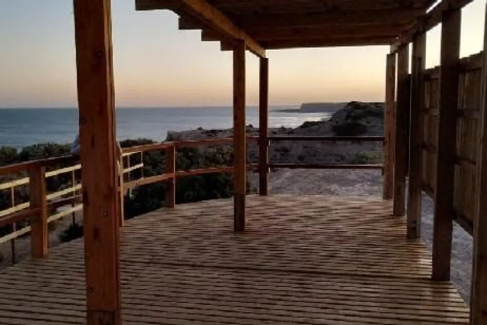 Balcones al mar sobre el Camino de la Costa