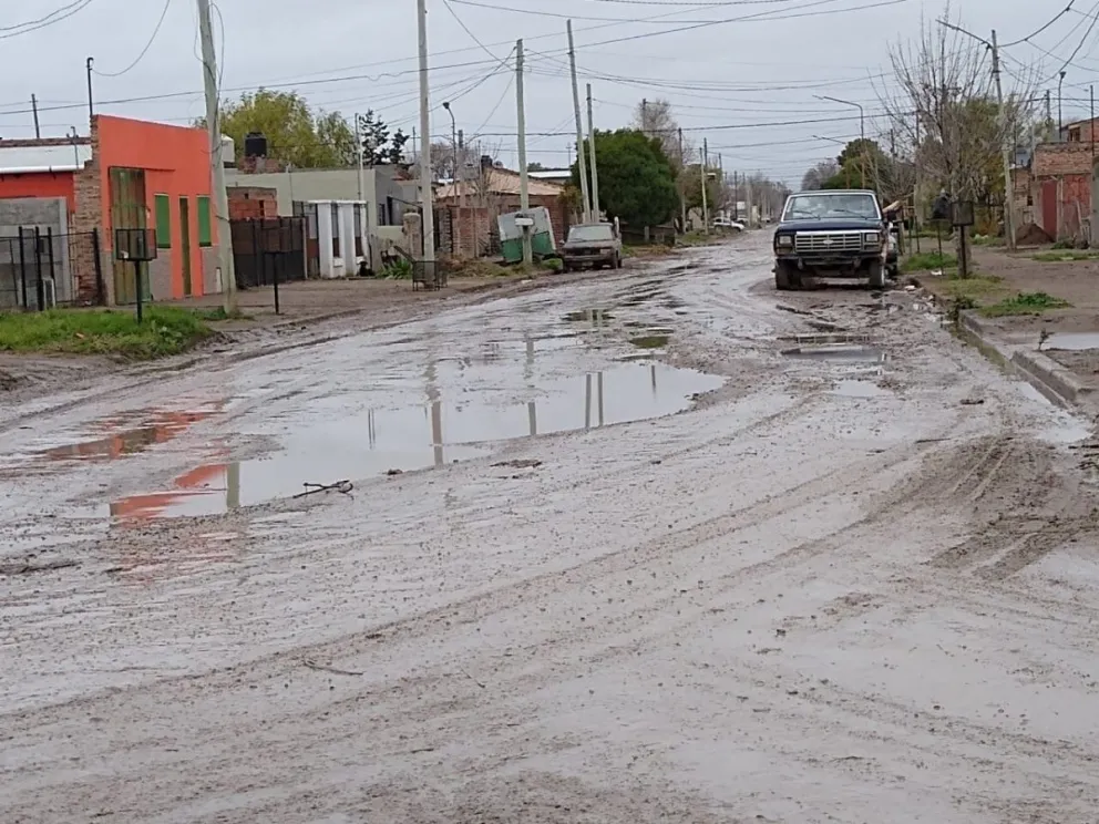 Anegamientos, la solución es aprender a no arrojar basura en la calle
