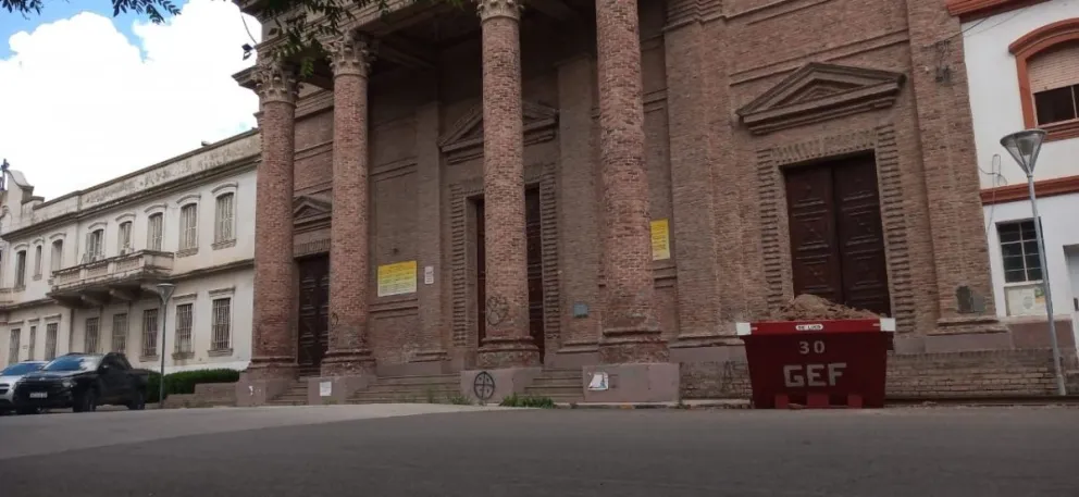 El cráneo hallado en la Catedral tendría más de 80 años de antigüedad