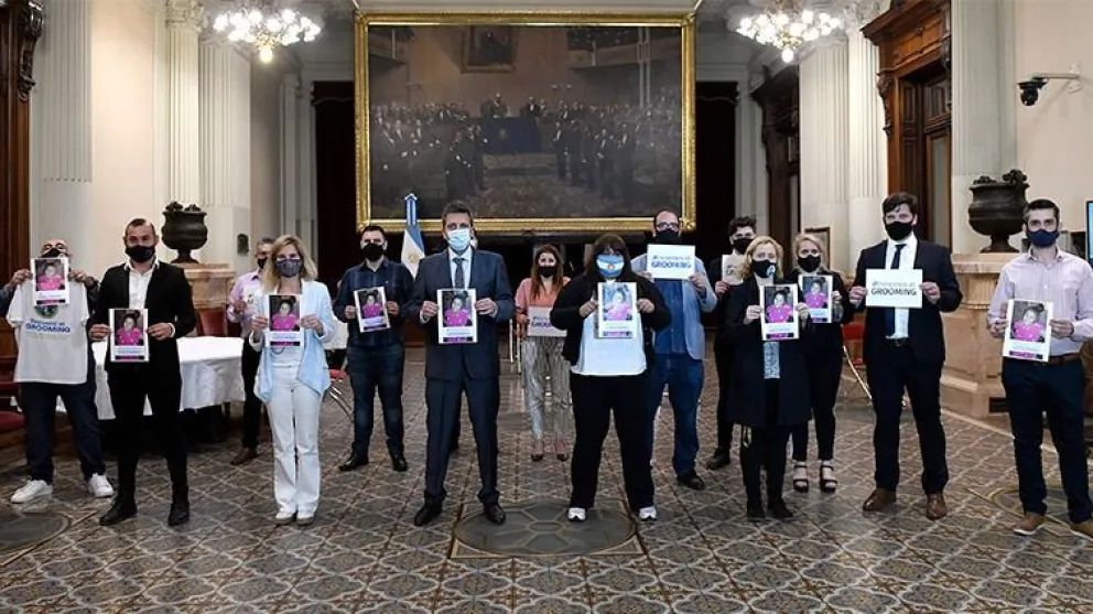 Se convirtió en ley el proyecto sobre prevención del grooming: cómo funcionará