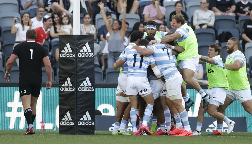 Siempre hay una primera vez: Los Pumas le ganaron a los All Blacks