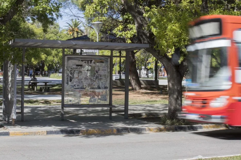 Los fondos nacionales no llegan y ponen en jaque al transporte público