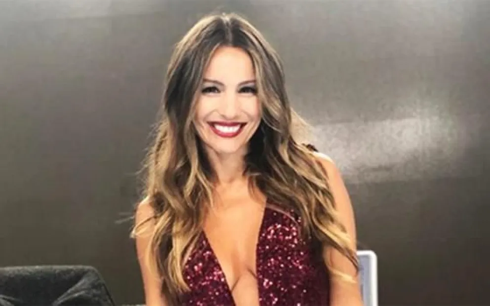 Pampita fascinó a todos con el look que será furor en el verano