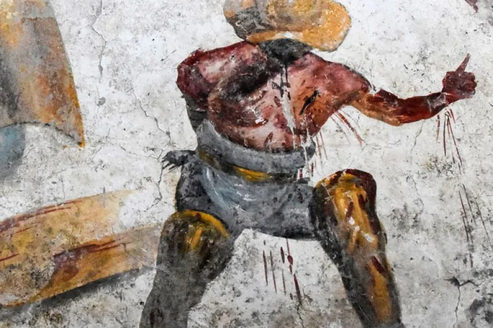La increíble pintura de dos gladiadores que descubrieron en Italia
