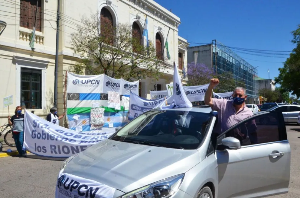 Protesta de UPCN, huevos si, huevos no